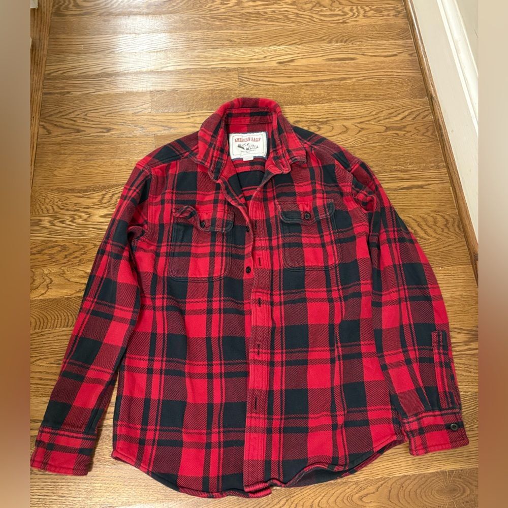 American Eagle Outfitters VINTAGE Y2K Flannel lumberjack button down. Size small